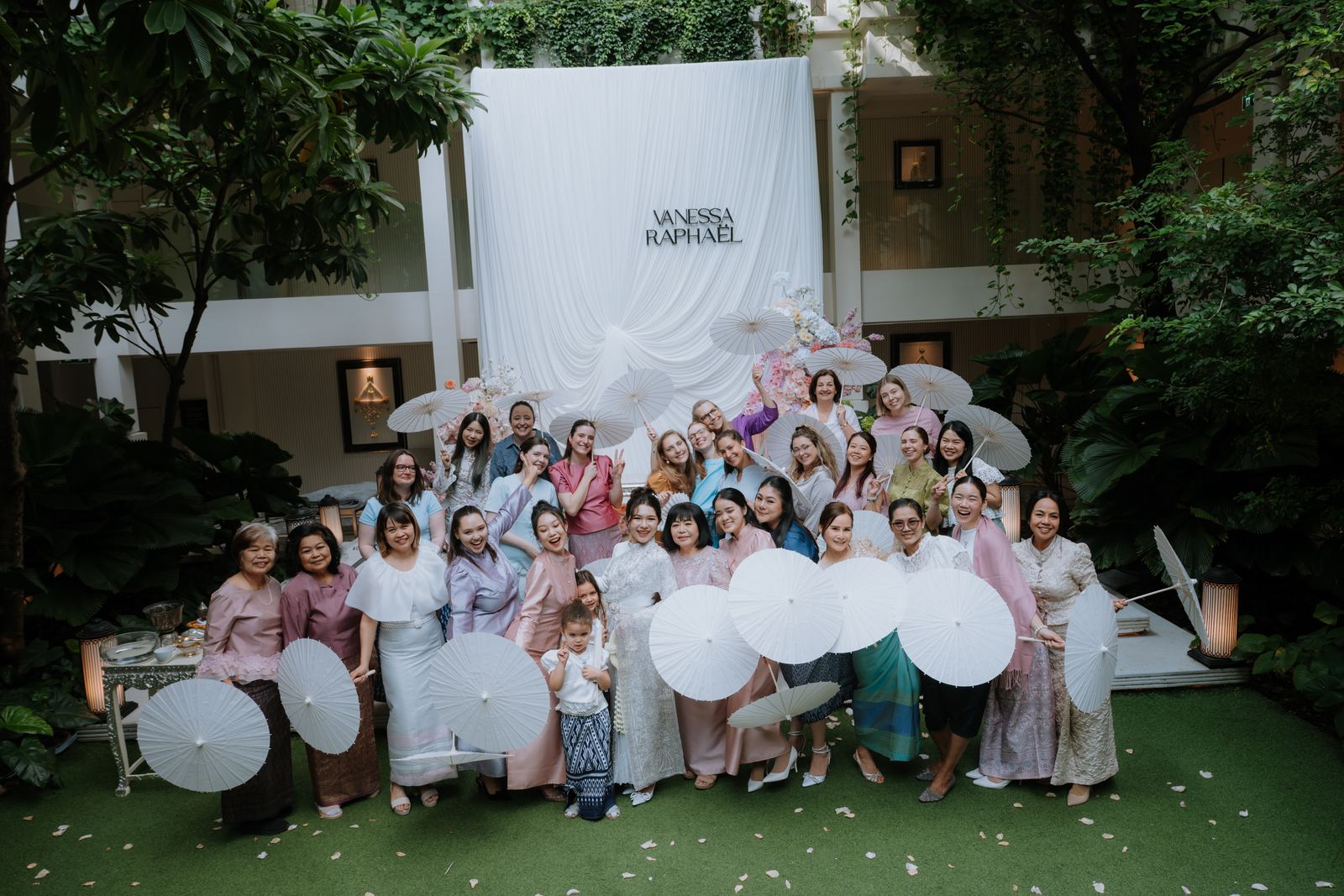 V and R wedding, photo 10